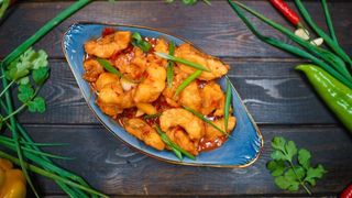 Жареный острый судак (400г)