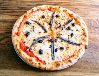 PIZZA NAPOLITANA