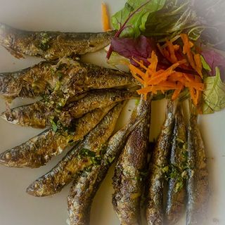 Sardinas fritas (ración)