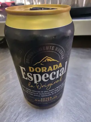 Dorada especial lata
