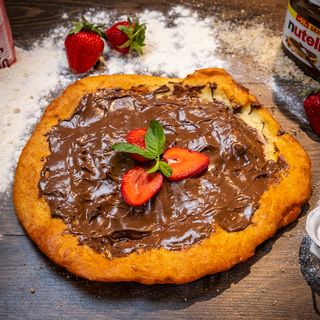 Langoš sa Nutellom i plazmom