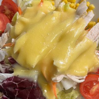 Insalata mista con pollo