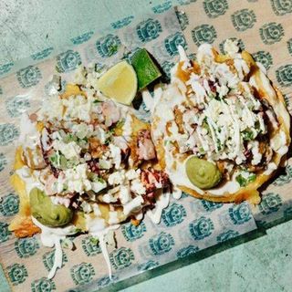 QUESADILLAS DE CHICHARRON Y PULPO