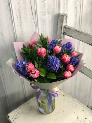 Buchet cu lalele si zambile