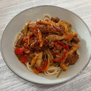 Мясной лагман