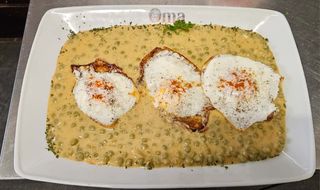 Meniu mancare de mazare cu ochiuri/muratura/paine/desert