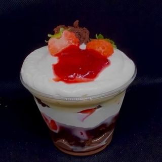 Copo de Ninho com Morango