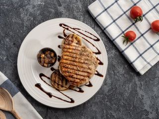 Стейк зі свинини