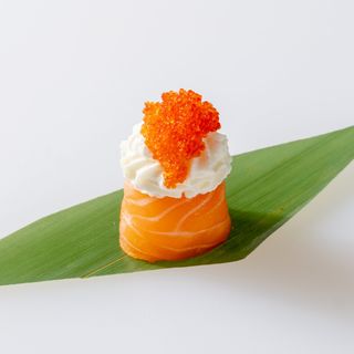 112. Gunkan flower tobiko