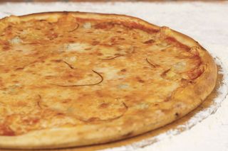 Pizza classica 4 formaggi