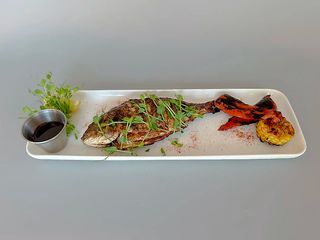 Дорадо зі смаженою кукурудзою (1шт)