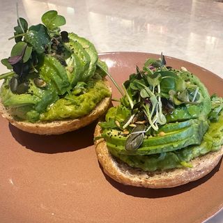 Tostada de aguacate con guacamole SIN GLUTEN