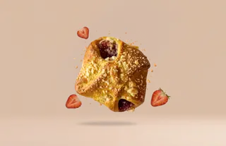 Drożdżówka z truskawkami