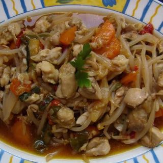 Pollo con Brotes de Soja