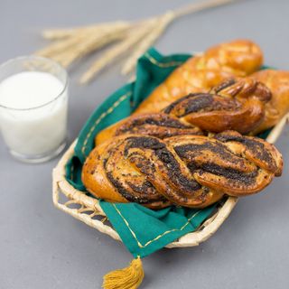 Маковий пиріжок (90г)