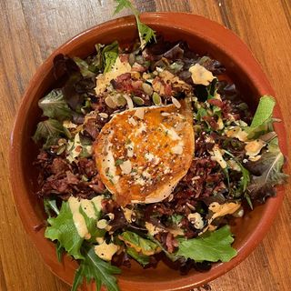 Ensalada De Bacon Y Cabra 