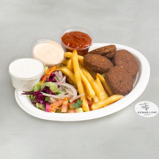 Falafel Na talerzu