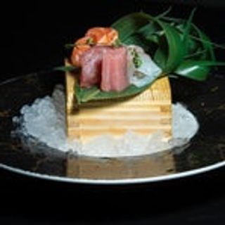 322 Sashimi tris