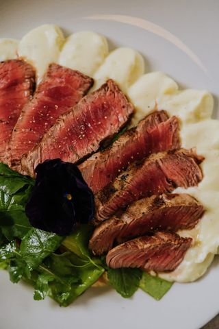 Biftek tagliata na krompir pireu 450gr