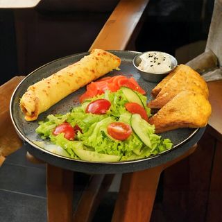 Омлет з лососем