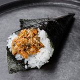 ჰენდ როლი ცხარე გველთევზათი 