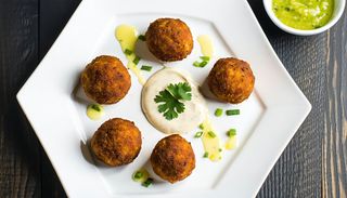 Фалафел със сос