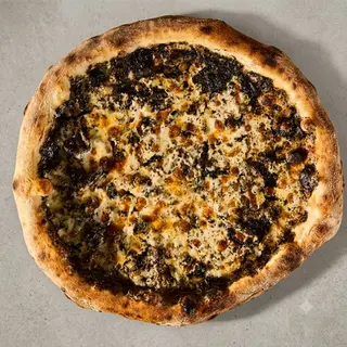 Pizza Tartufata Con Mozzarella Fior Di Latte