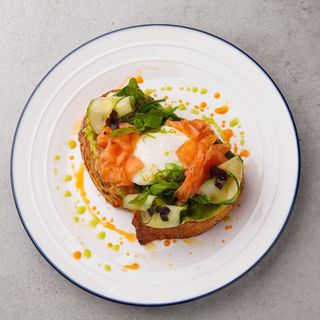 Авокадо тост з лососем (230г)