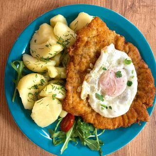 Kotlet Schabowy z Jajkiem