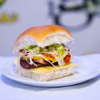 HAMB.CARNE 150GR. IGUANA+ BACON