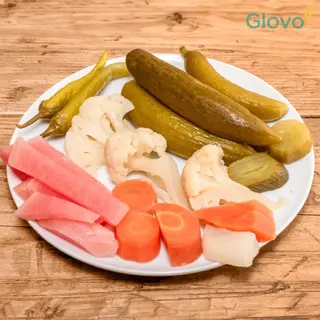 Piatto  di sottaceti misti
