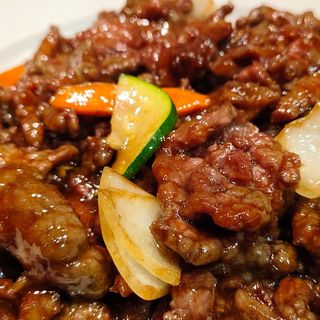 33. Ternera Con Salsa De Ostras