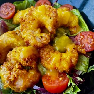 Ensalada de gambón en tempura