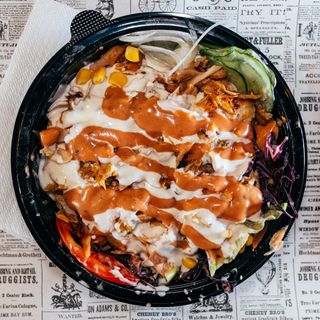 Kebab salata piletina