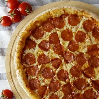 Pepperoni pizza
