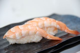 005 Nigiri gambero cotto - 2 pezzi