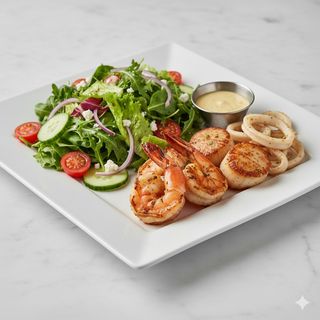 Plato De Ensalada + Frutos Del Mar