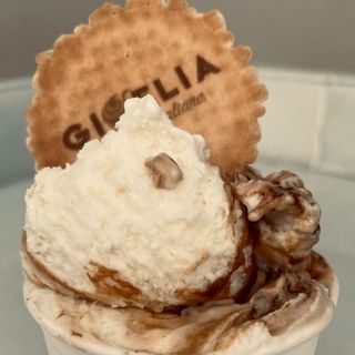 Helado de Ricota con higos caramelizados