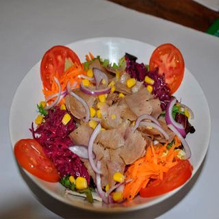 Ensalada Istanbul (mixto de carne)
