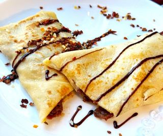 Млинець з прошуто та вяленими томатами