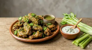 Alitas con jalapenos y limon