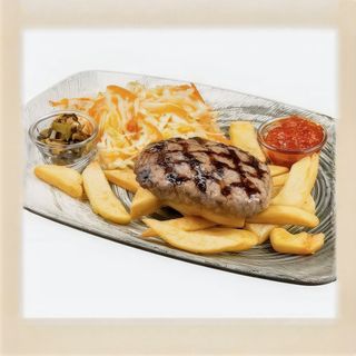 Свинска плескавица с кашкавал  (400г)