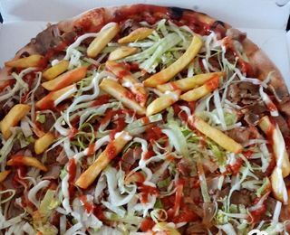Pizza kebab completa