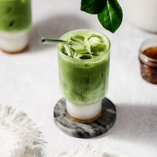 Vegan matcha latte