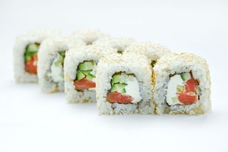 Рол Сезам з лососем 200г