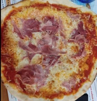 Pizza Parma (Mediana)
