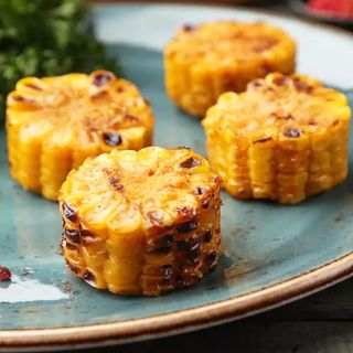 Запеченная кукуруза на гриле 