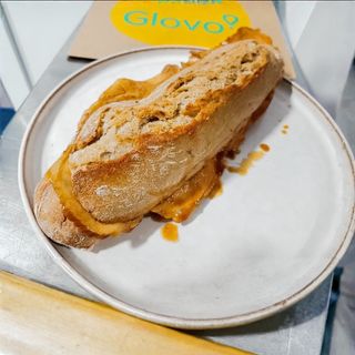 Bocadillo De Xamon Asado