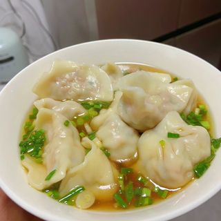 Sopa de Shui Jiao水饺汤