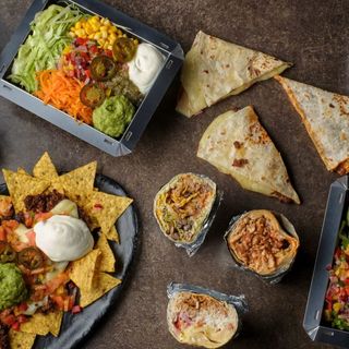 Combo Duo ribera maya (2 burritos + Nachos Ribera maya)